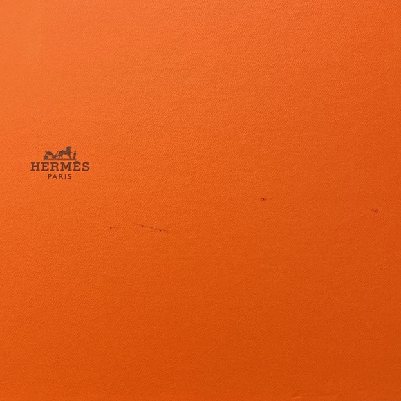 Authentic Hermes Box - Picture 7 of 8